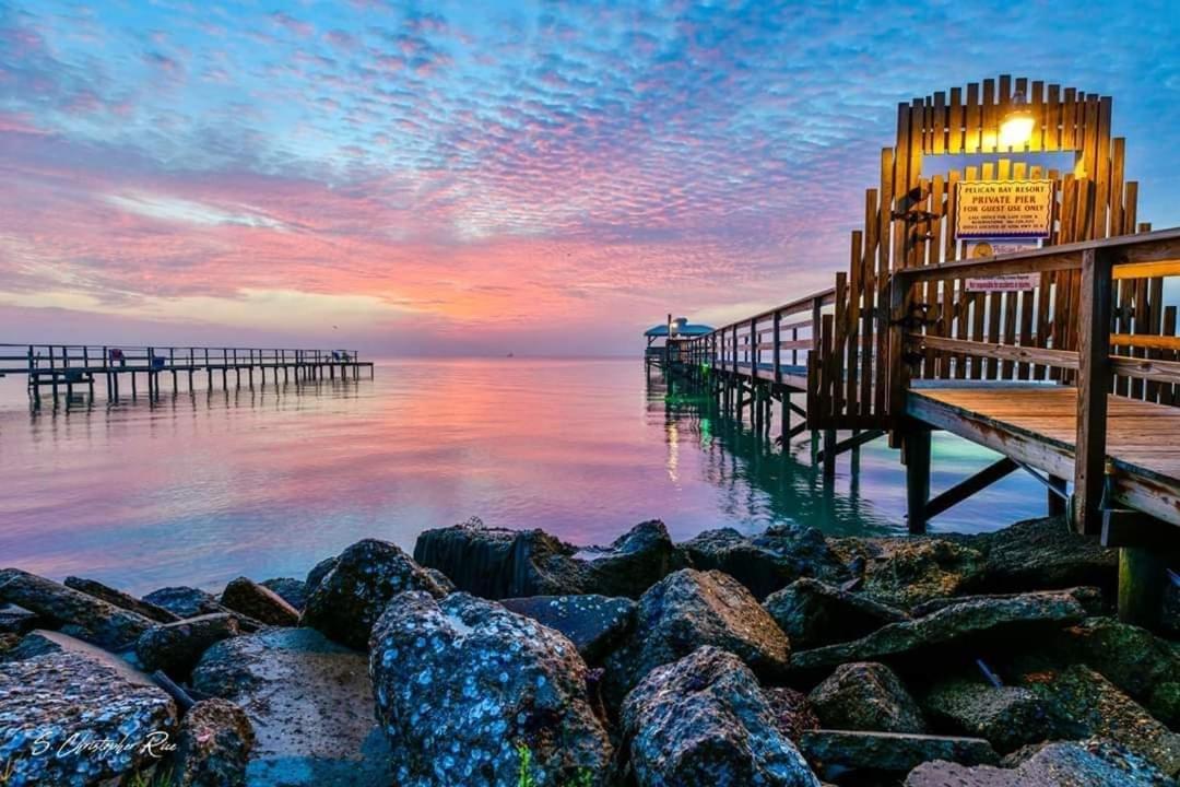 D&R Pelican Bay Resort 락포트 외부 사진