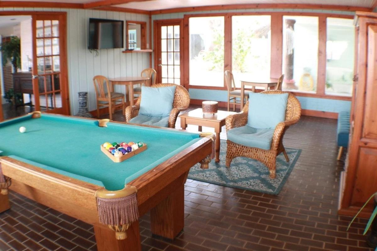 D&R Pelican Bay Resort 락포트 외부 사진