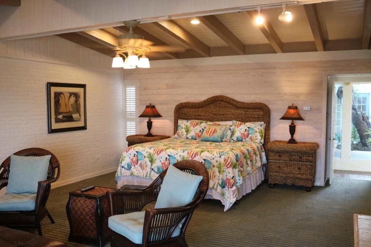 D&R Pelican Bay Resort 락포트 외부 사진