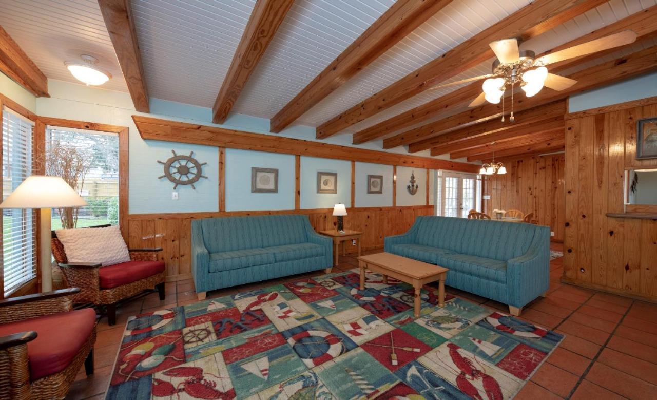 D&R Pelican Bay Resort 락포트 외부 사진