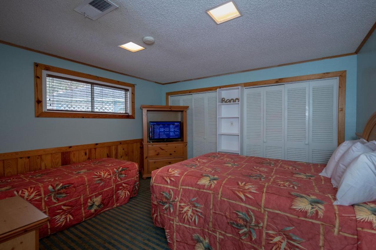 D&R Pelican Bay Resort 락포트 외부 사진